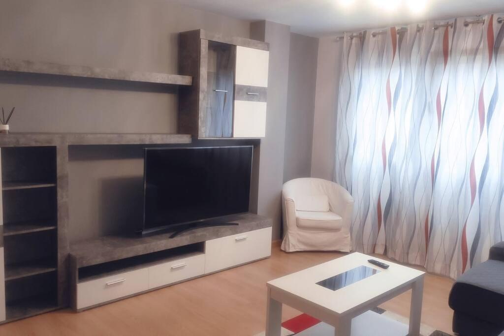 Apartamento Piso En El Centro De Solares Exterior foto